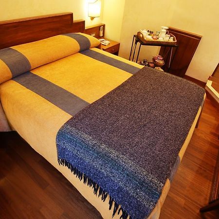 Bed and Breakfast Al Colonnato Di San Pietro Roma Exterior foto