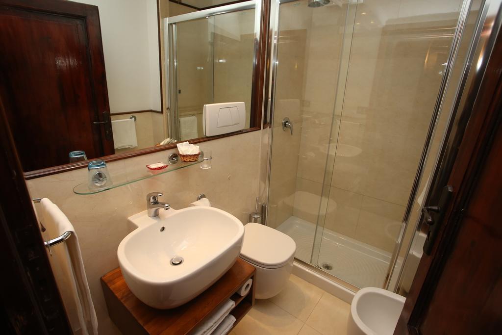 Bed and Breakfast Al Colonnato Di San Pietro Roma Exterior foto