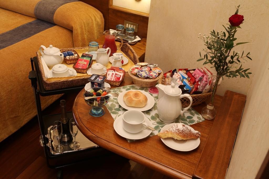 Bed and Breakfast Al Colonnato Di San Pietro Roma Exterior foto