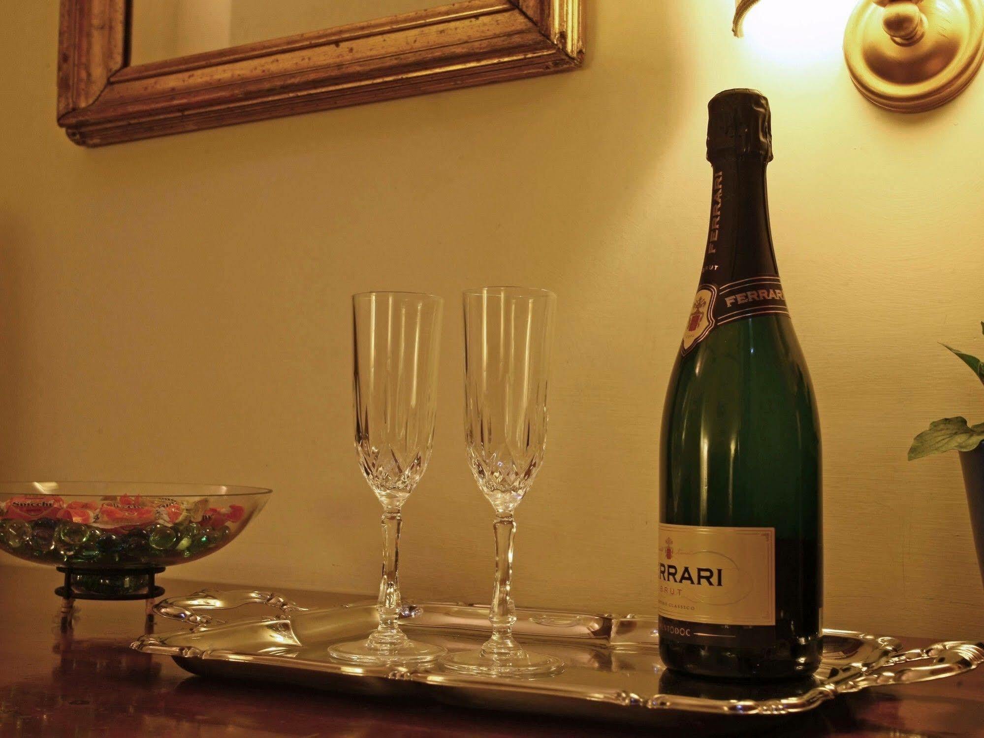 Bed and Breakfast Al Colonnato Di San Pietro Roma Exterior foto