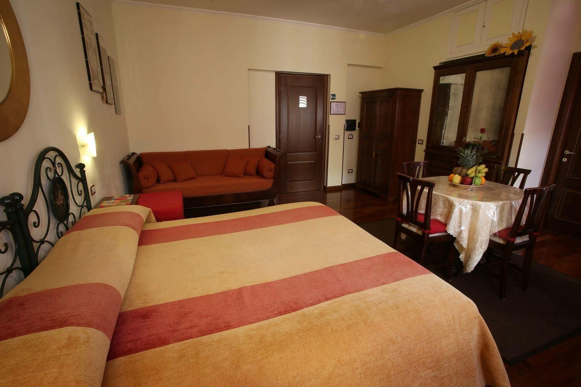 Bed and Breakfast Al Colonnato Di San Pietro Roma Exterior foto
